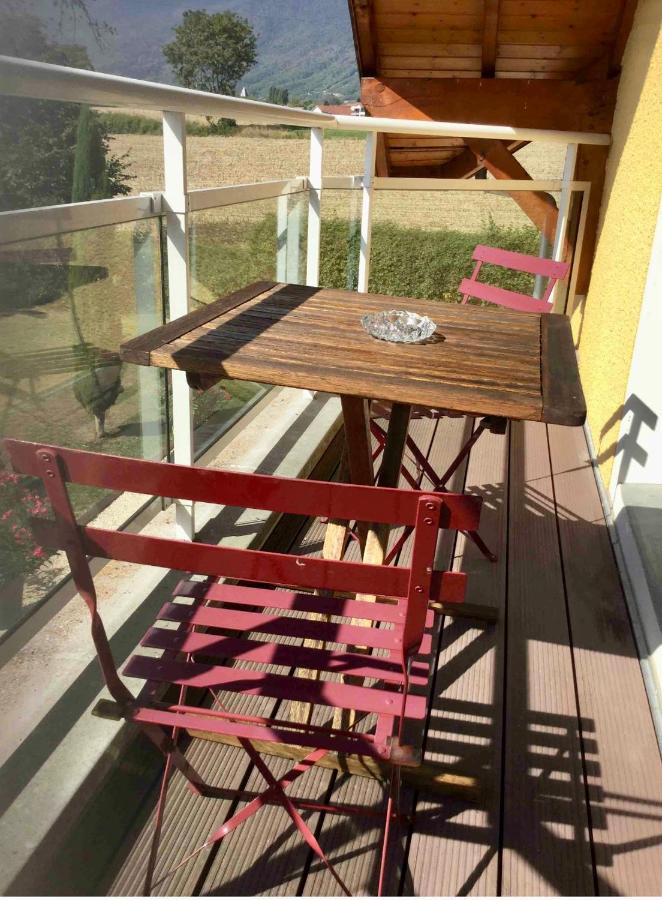 Location Chambres Le Panorama - Aeroport Geneve - Pays De Gex Chevry  Exterior photo